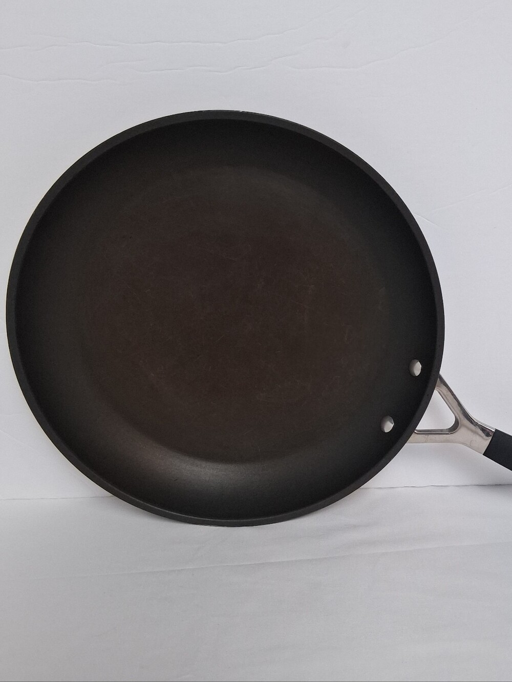 Le Creuset Toughened Nonstick PRO 12-inch (30cm) Frying Pan
